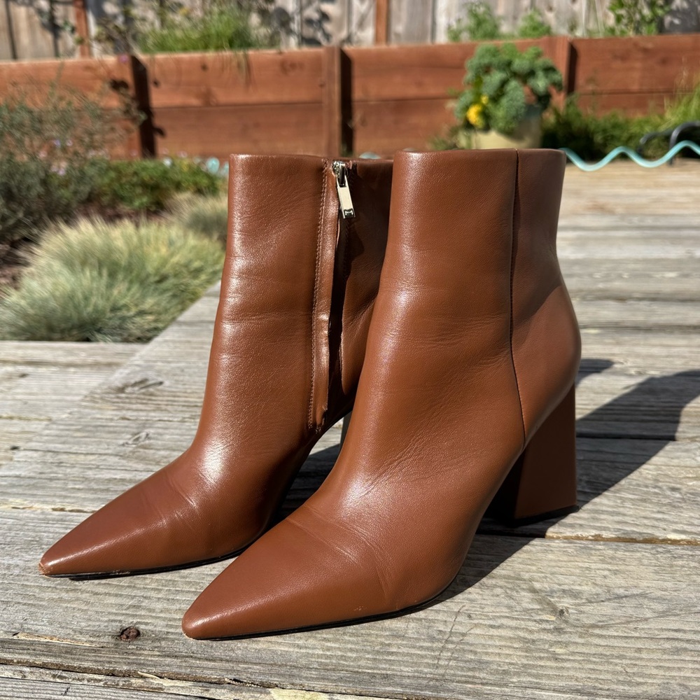 Marc Fisher LTD Women's Yanara Ankle Boots